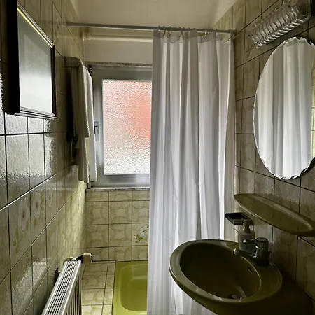 Apartment 19 *